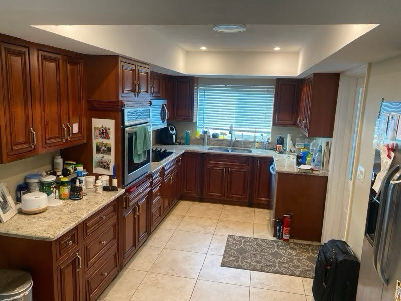 Ronnie kitchen before remodel